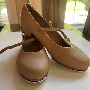 Bloch Ladies Tap-on Tan Leather Mary Jane Tap Shoe size 8.5